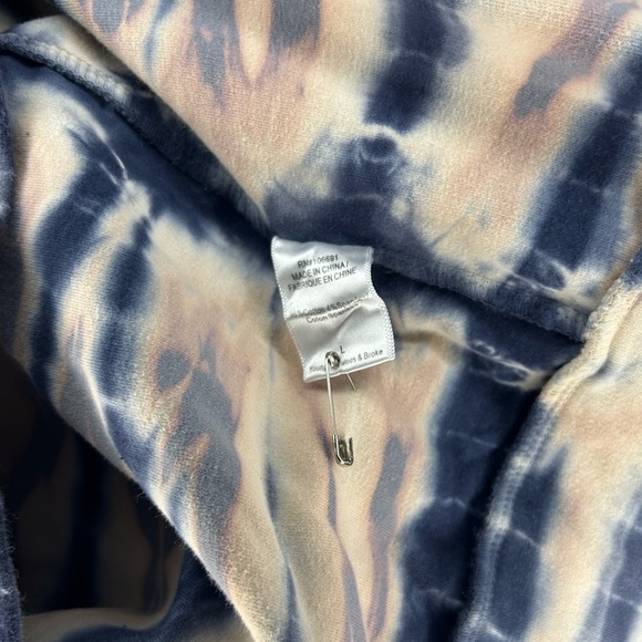 Women’s Young Fabulous & Broke Long Sleeve Crew Beige Blue Tie Dye Sweater Large - Picture 4 of 4